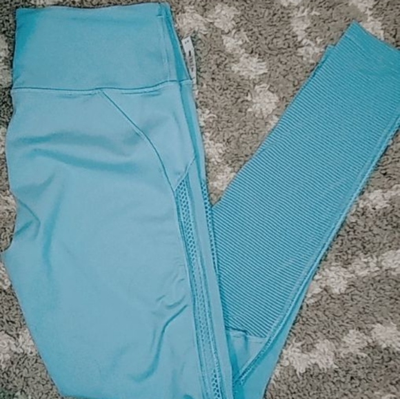 NWT Knockout leggings Victoria's Secret - Picture 4 of 8